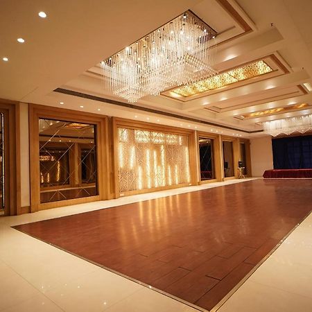 Hotel Amora - Rajnandgaon Raj Nandgaon 外观 照片