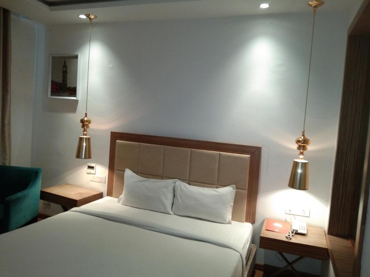 Hotel Amora - Rajnandgaon Raj Nandgaon 外观 照片