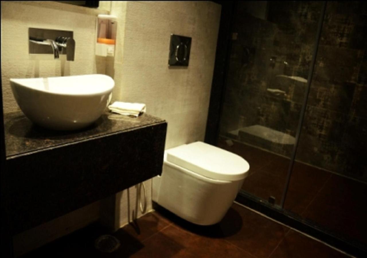 Hotel Amora - Rajnandgaon Raj Nandgaon 外观 照片