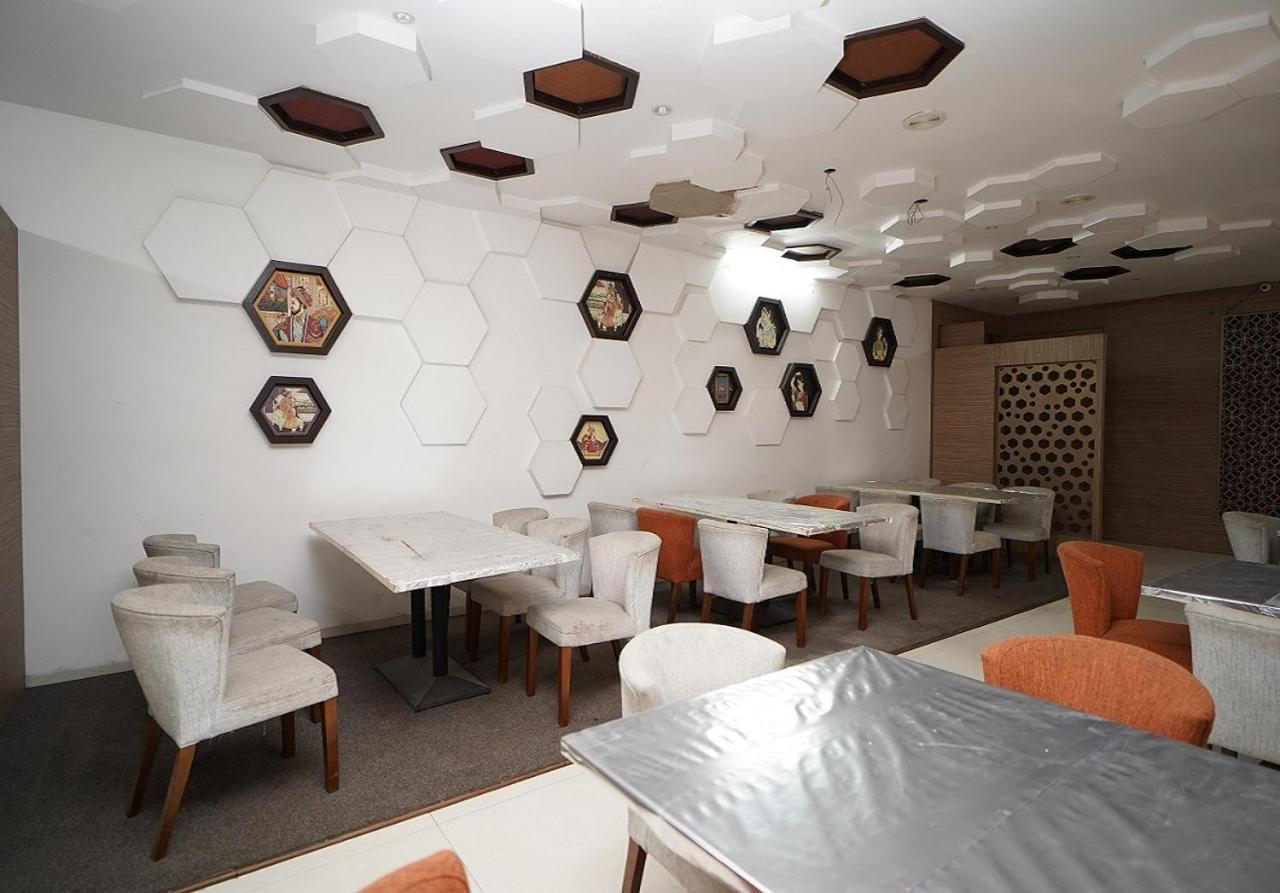 Hotel Amora - Rajnandgaon Raj Nandgaon 外观 照片
