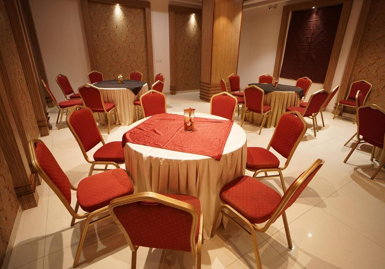 Hotel Amora - Rajnandgaon Raj Nandgaon 外观 照片
