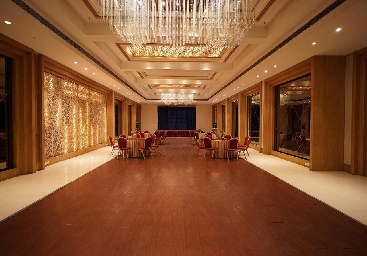 Hotel Amora - Rajnandgaon Raj Nandgaon 外观 照片
